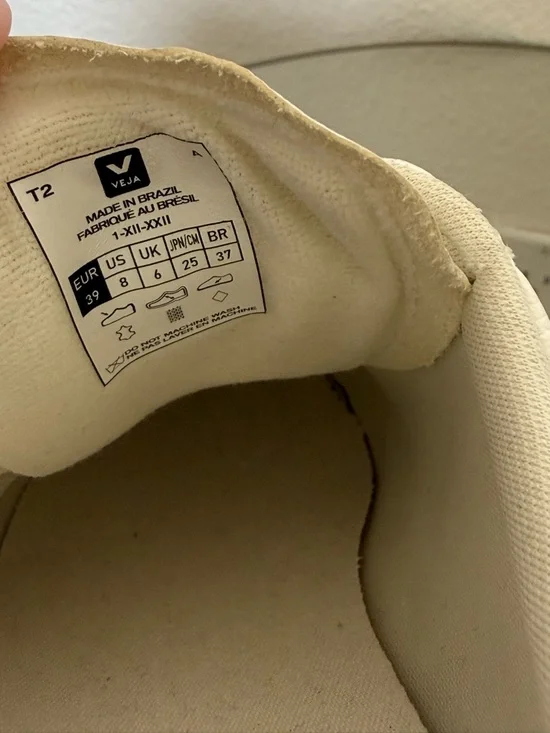 VEJA Recife Leather Sneakers in White/Platine - Picture 8 of 10